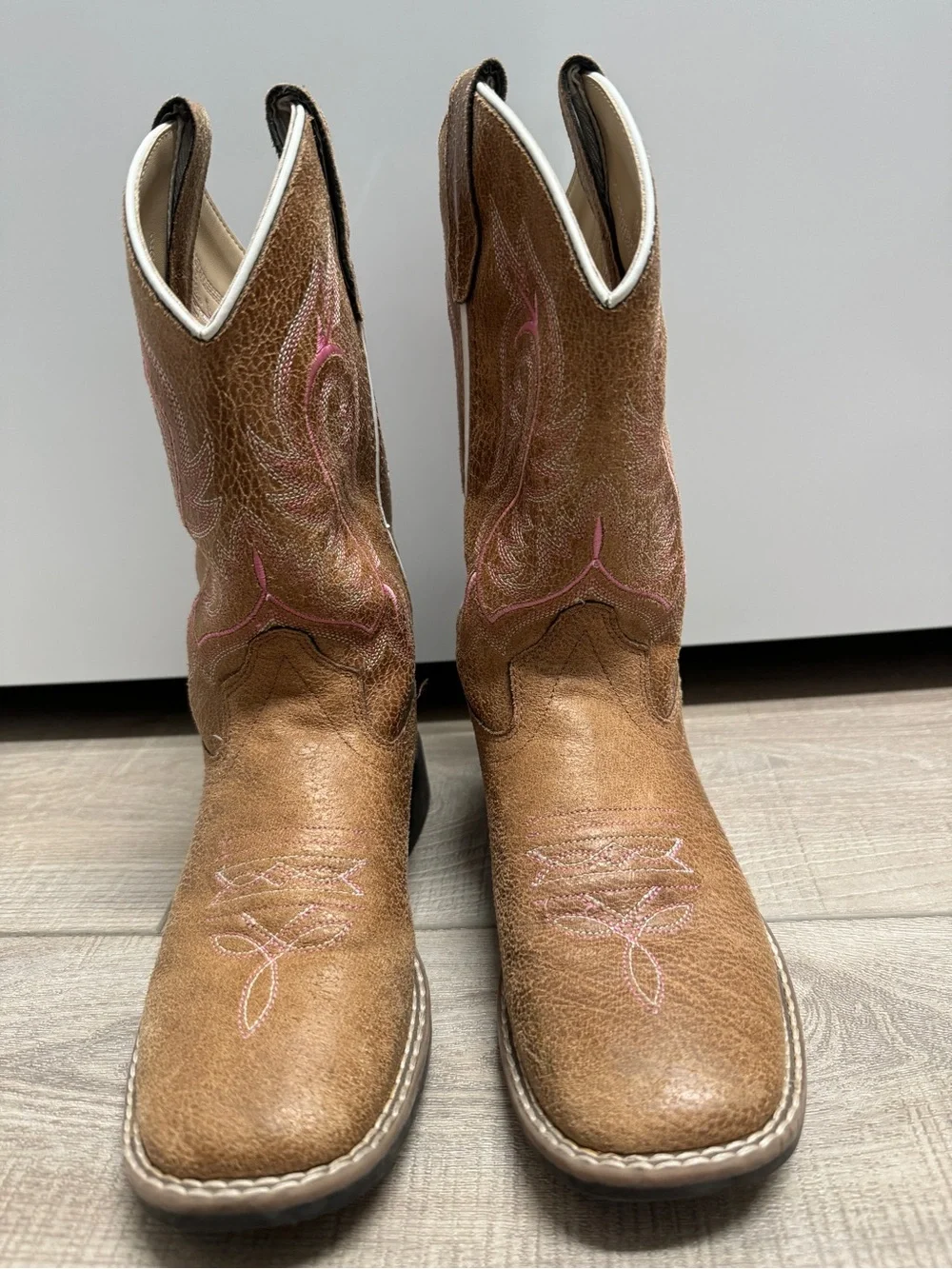 Tan Shyanne Girls Cowboy Boots with Pink Stitching